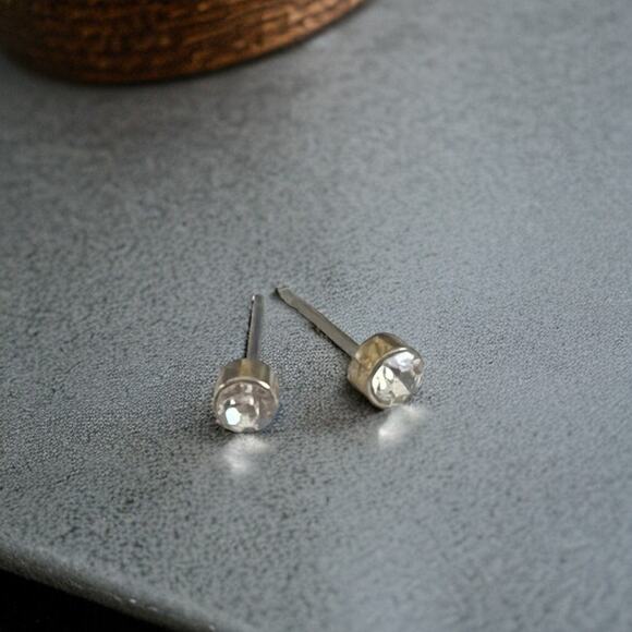 Crystal Clear Stud Earrings | Silver Tone Setting | Simple Glass Stone Posts - Picture 1 of 6
